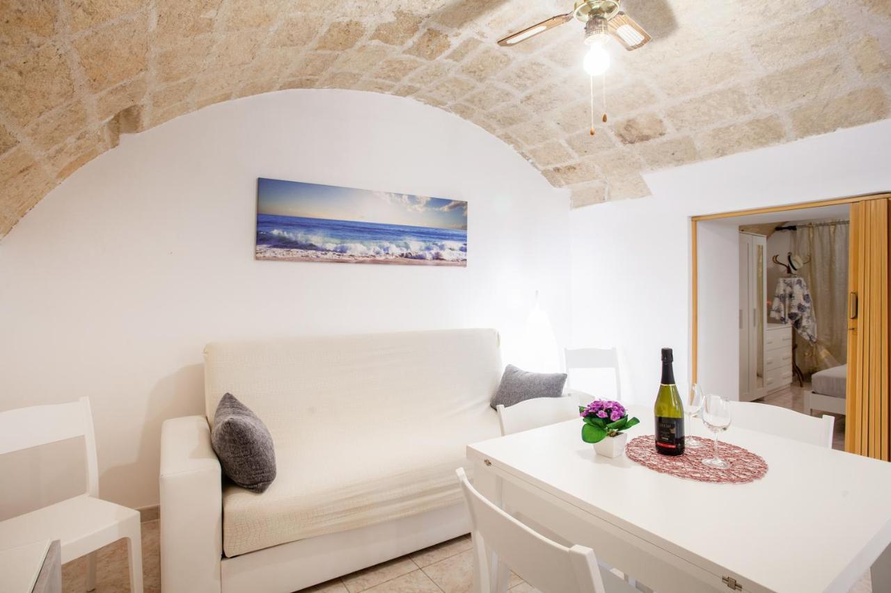 Monopoli Heartbeat - Apartment 200M From Sea Eksteriør billede