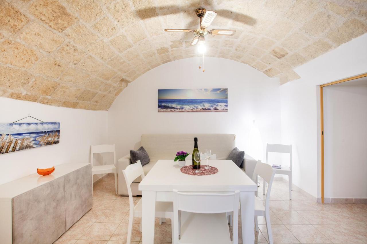 Monopoli Heartbeat - Apartment 200M From Sea Eksteriør billede